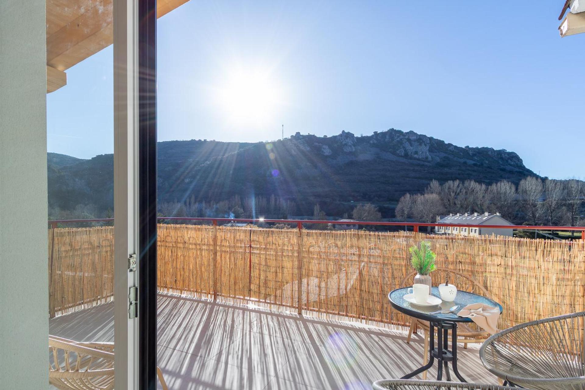 Hostal Lobrega Torrecilla en Cameros ภายนอก รูปภาพ