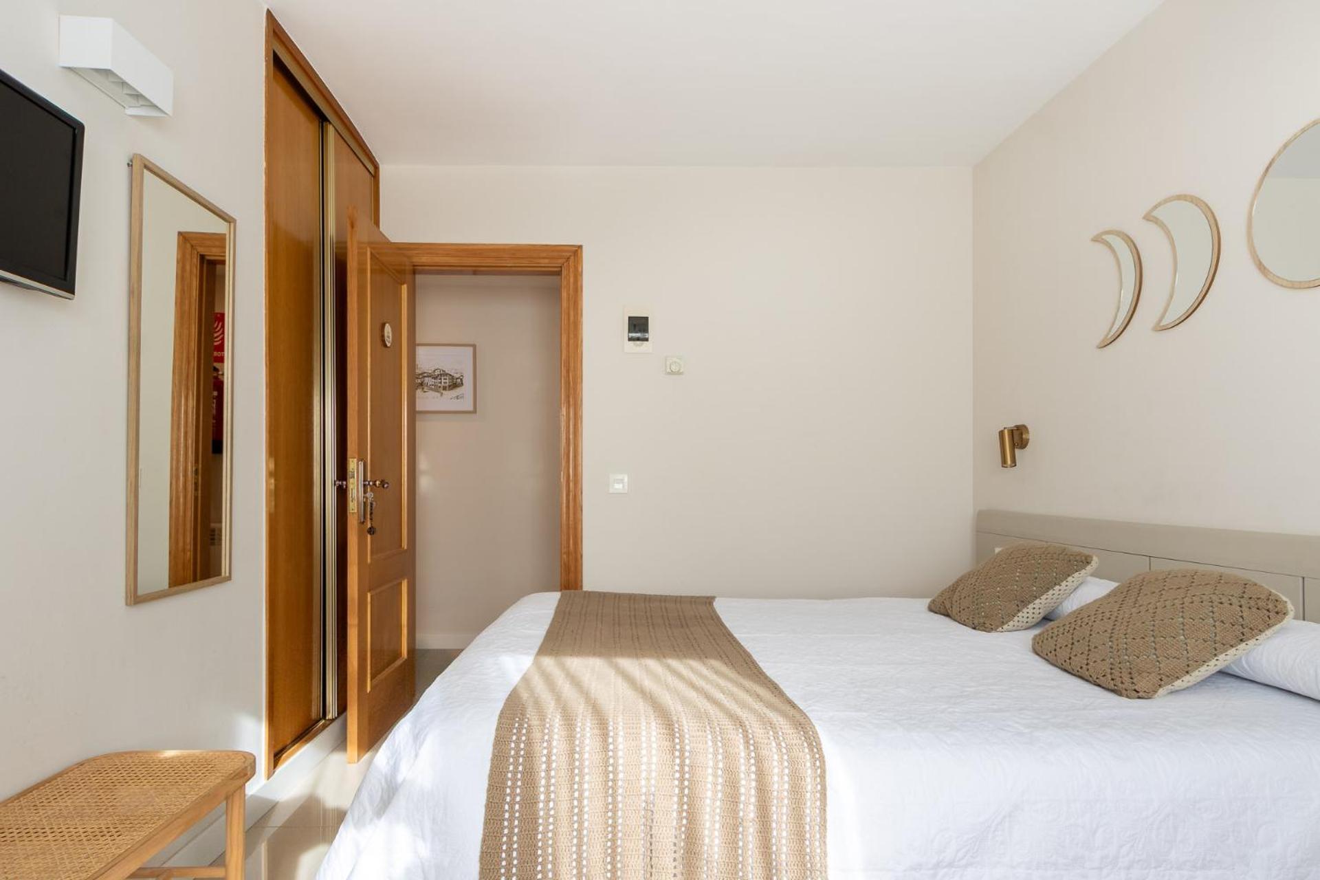 Hostal Lobrega Torrecilla en Cameros ภายนอก รูปภาพ